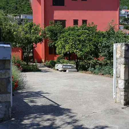 With Parking Space Trpanj, Peljesac - 10148 דירה
