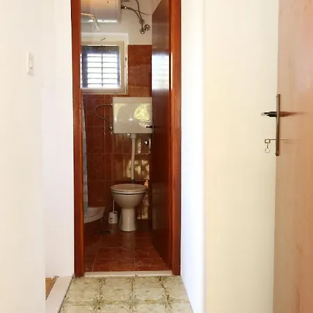 With Parking Space Trpanj, Peljesac - 10148 דירה