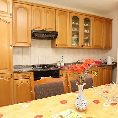 With Parking Space Trpanj, Peljesac - 10148 דירה *